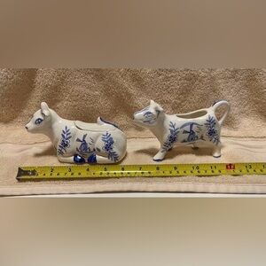 vintage blue white ceramic cow set